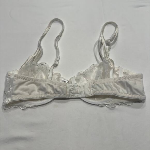 La Perla Scalloped Embroidered Mesh Lace Balconette Bra Size 32B White Underwire - Picture 7 of 12